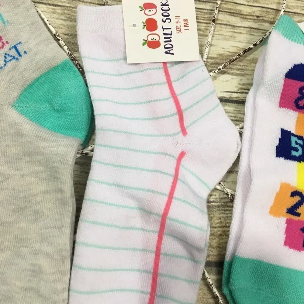 🦩 Socks for Teacher, School, Teachers Aide gift‎ present
